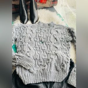 Oversized crewneck sweater